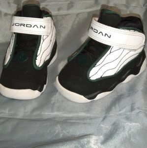 Toddler Boys Jordan's sneakers